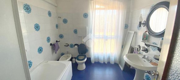 10-Zimmer Haus in Samarate, Italy, Nr. 121958 19