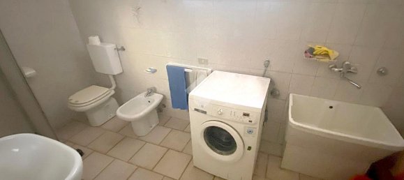 10-Zimmer Haus in Samarate, Italy, Nr. 121958 15