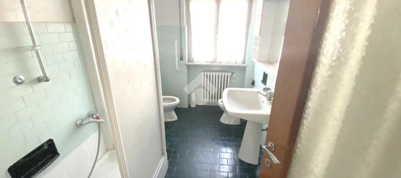 10-Zimmer Haus in Samarate, Italy, Nr. 121958 9