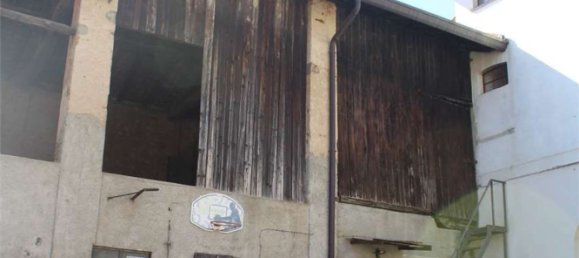 5 rooms House in Vertemate con Minoprio, Italy No. 333665 4