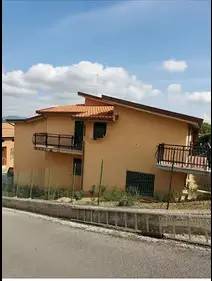 7 rooms Apartment in Lupara, Italy No. 106925