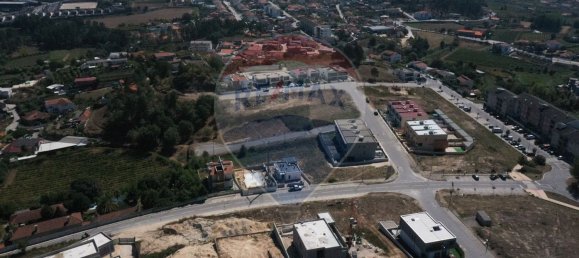 1086m² Land in Lousada, Portugal No. 62413 7