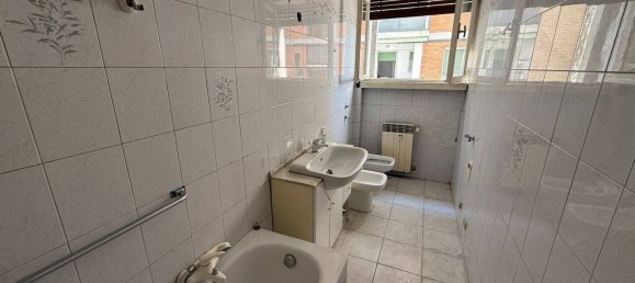 3-salle Appartement à Milan, Italy No. 265619 12