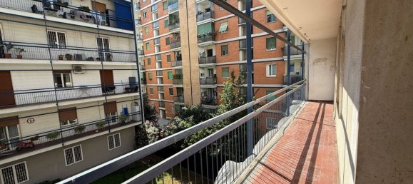 3-salle Appartement à Milan, Italy No. 265619 8