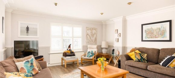 2 bedrooms Apartment in London, United Kingdom No. 3772 2