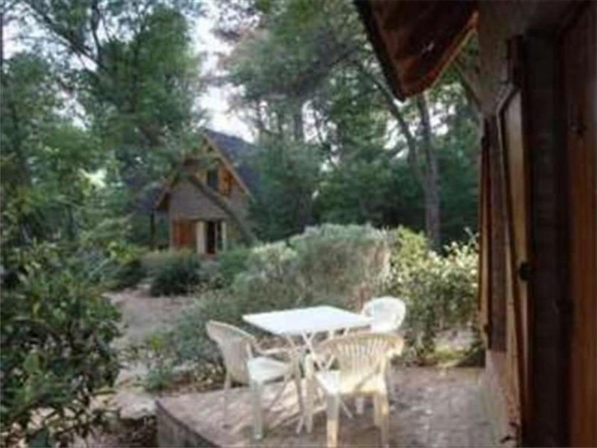 250m² Hotel in Tornquist, Argentina No. 27630