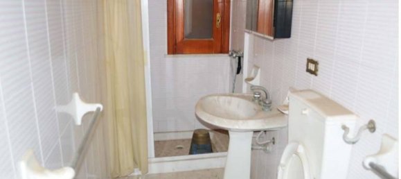 6 bedrooms Apartment in Avola, Italy No. 194370 9