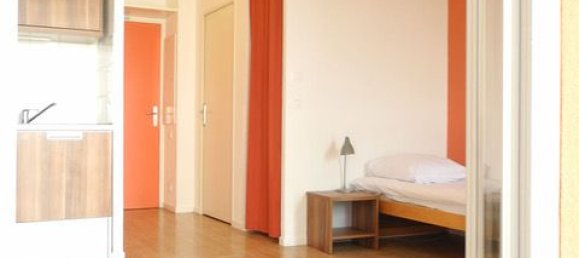 Studio in Quincy-sous-Senart, France No. 328557 3