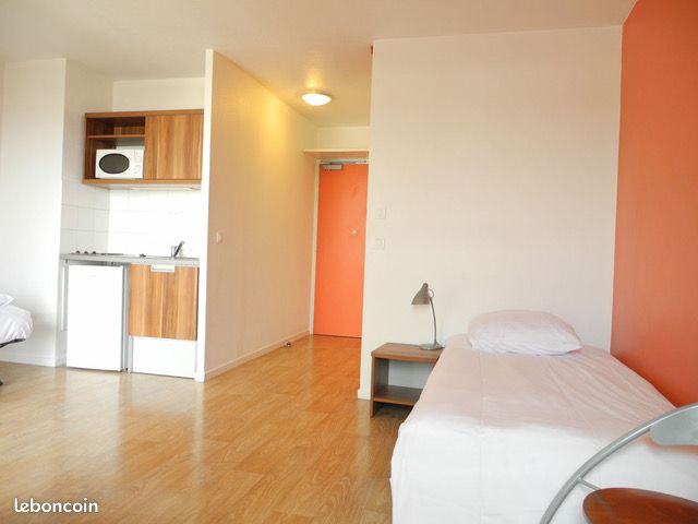 Studio in Quincy-sous-Senart, France No. 328557