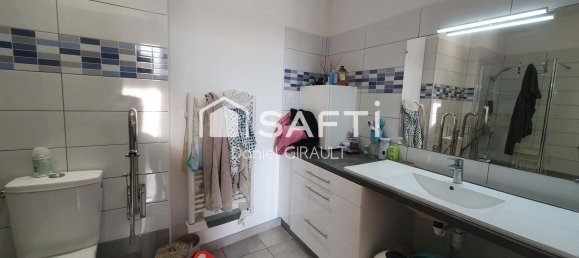 3 bedrooms Villa in Charente-Maritime, France No. 310366 2