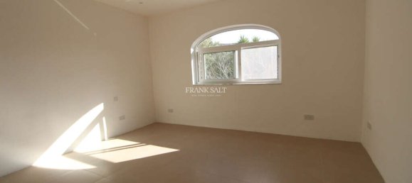 Casa de 3 dormitorios en Naxxar, Malta No. 4023 10