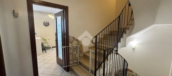 3 Schlafzimmer Haus in Torrebelvicino, Italy, Nr. 353949 12