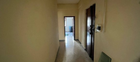 3غرفة شقة في Santa Maria Capua Vetere, Italy رقم 80084 3