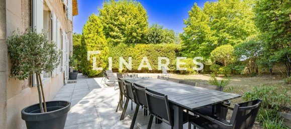 4 bedrooms Castles in Marseille, France No. 291186 3