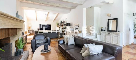 4 bedrooms Castles in Marseille, France No. 291186 9