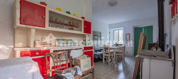 2 bedrooms House in Asti, Italy No. 268590 5