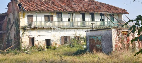 8 rooms House in Barbania, Italy No. 105360 14