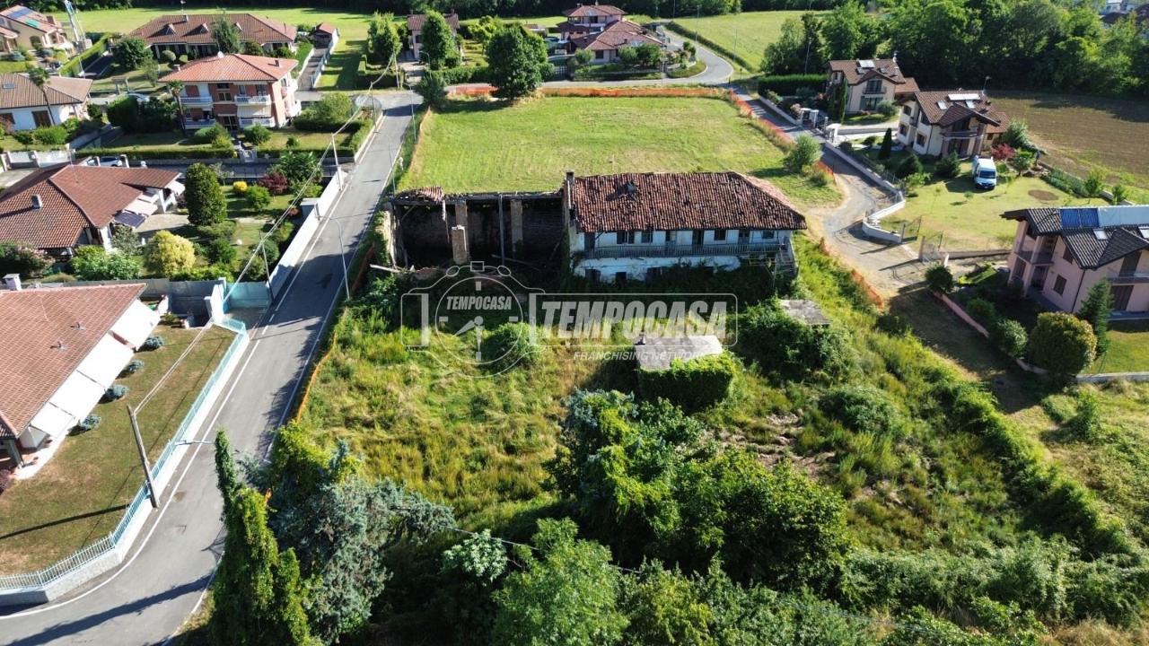 8 rooms House in Barbania, Italy No. 105360