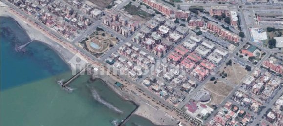 2 bedrooms Apartment in Rome, Italy No. 185708 7