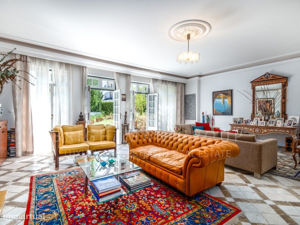 Casa de 5 dormitorios en Cascais, Portugal No. 225381