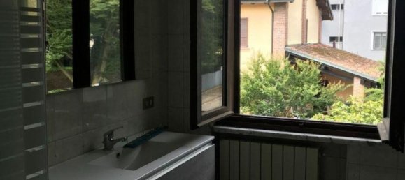 3-salle Maison à Siziano, Italy No. 332739 10