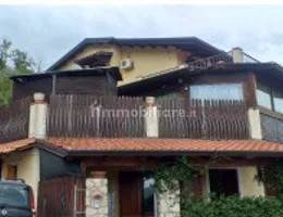 4 bedrooms Apartment in Cerisano, Italy No. 277215
