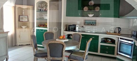 4 bedrooms Villa in Crete, Greece No. 319 3