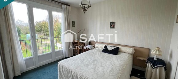 3 bedrooms House in Chateauroux, France No. 209583 6