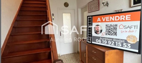 3 bedrooms House in Chateauroux, France No. 209583 9