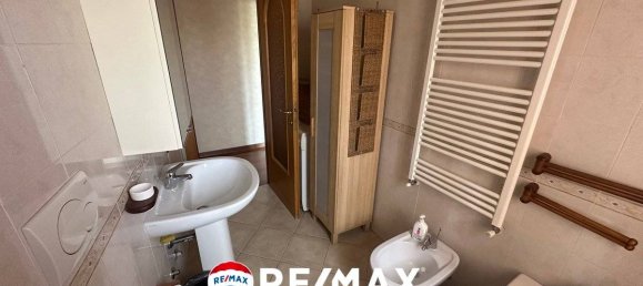 Apartamento de 2 dormitorios en Varese, Italy No. 80527 18