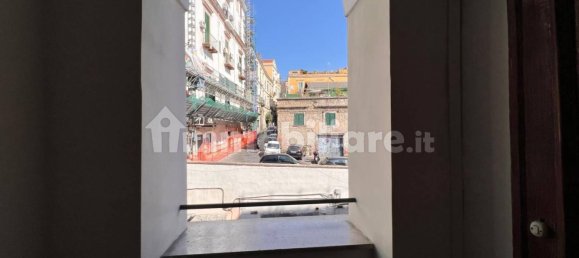 2 bedrooms Apartment in Naples, Italy No. 313664 4