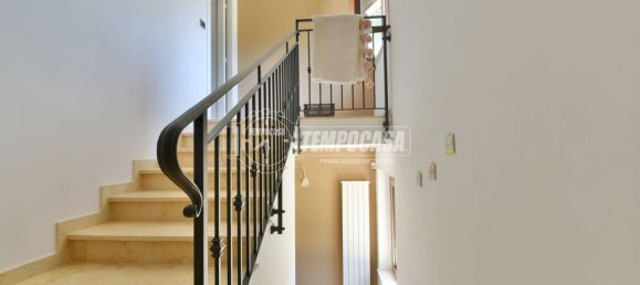 Вилла с 5 спальнями в Фолиньяно, Италия № 370977 16