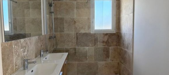 3 Schlafzimmer Haus in Occitanie, France, Nr. 315188 12