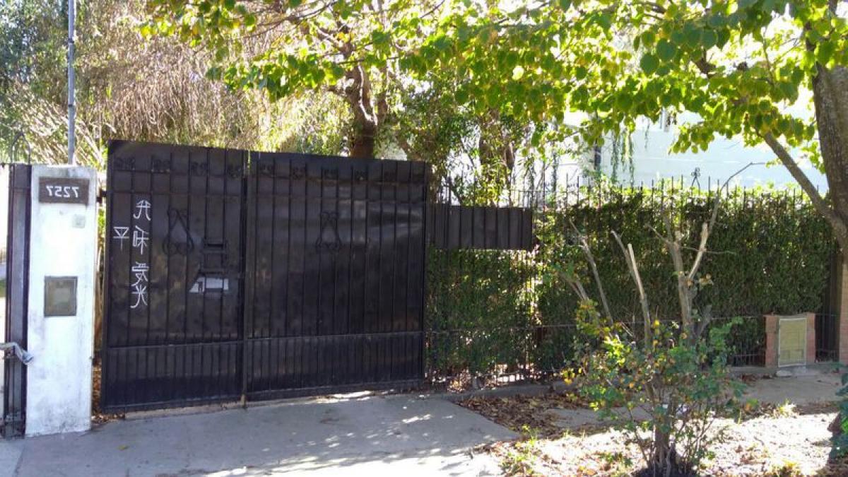 3 bedrooms House in Mar del Plata, Argentina No. 96712