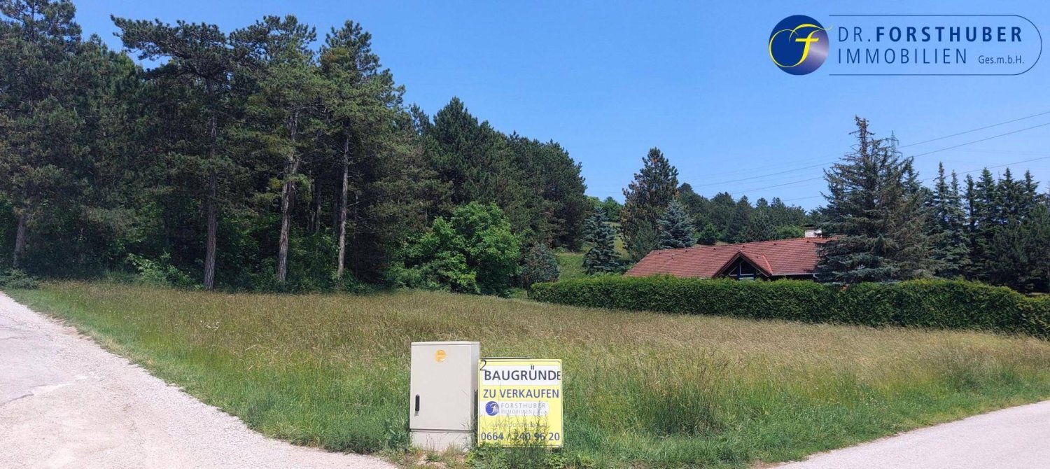 Terreno en Berndorf, Austria 1361 m² No. 7725