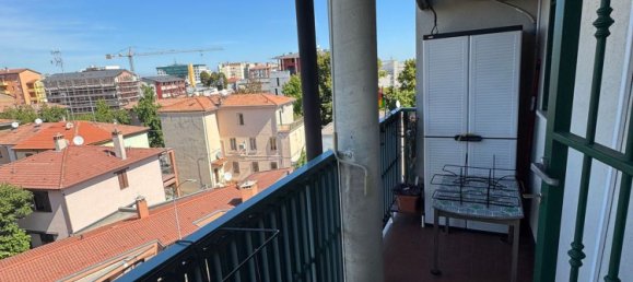 4 bedrooms Apartment in Piacenza, Italy No. 371551 7