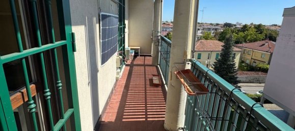 4 bedrooms Apartment in Piacenza, Italy No. 371551 4