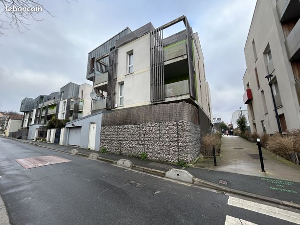  Parking in Pierrefitte-sur-Seine, France No. 311313