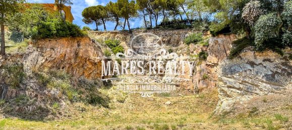 1217m² Land in Santa Cristina, Spain No. 13773 13