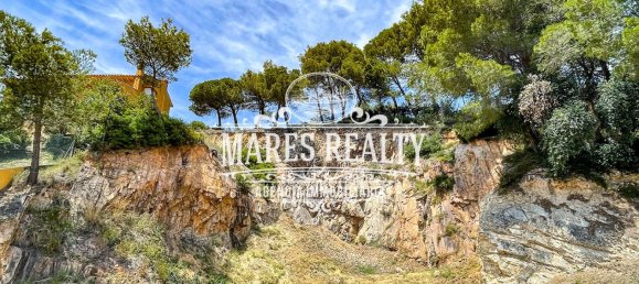 1217m² Land in Santa Cristina, Spain No. 13773 2