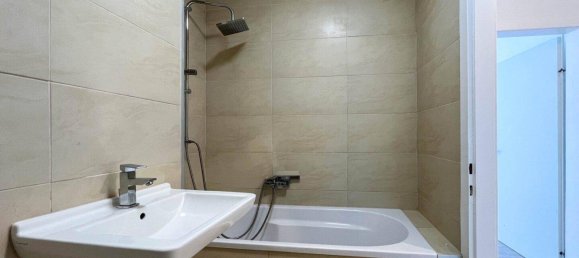 2 rooms Apartment in Favoriten, Austria No. 149546 4