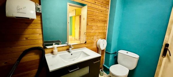 Imóvel comercial em Badalona, Spain 200 m² N.º 165650 24