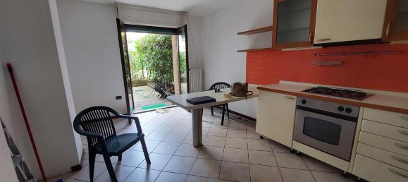 3-salle Appartement à Villasanta, Italy No. 149569 7