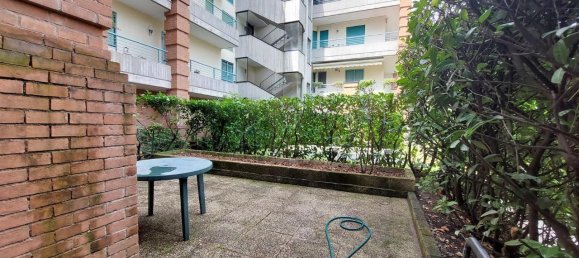 3-salle Appartement à Villasanta, Italy No. 149569 8