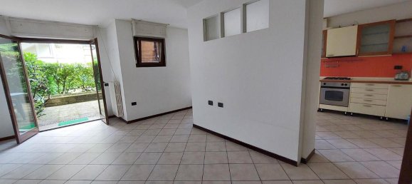 3-salle Appartement à Villasanta, Italy No. 149569 5