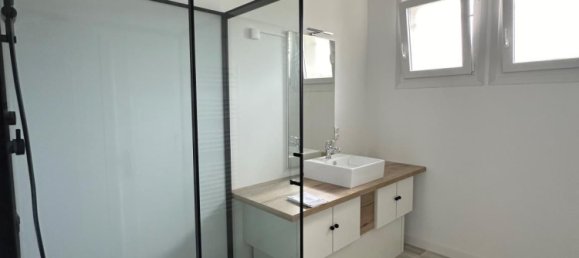 3 Schlafzimmer Haus in Chateauneuf-sur-Loire, France, Nr. 60390 8