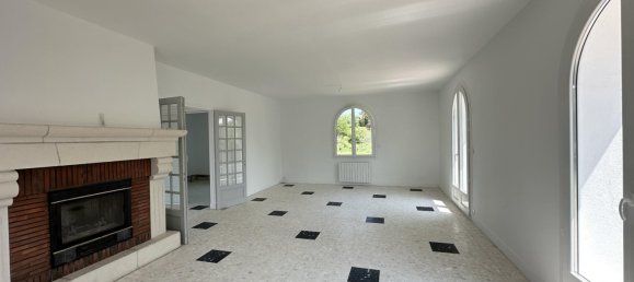 3 Schlafzimmer Haus in Chateauneuf-sur-Loire, France, Nr. 60390 5