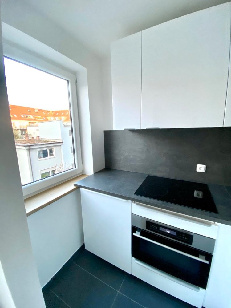 Studio in Munich, Germany No. 288192