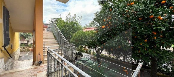 Квартира с 3 комнатами в Помильяно д’Арко, Италия № 95199 18