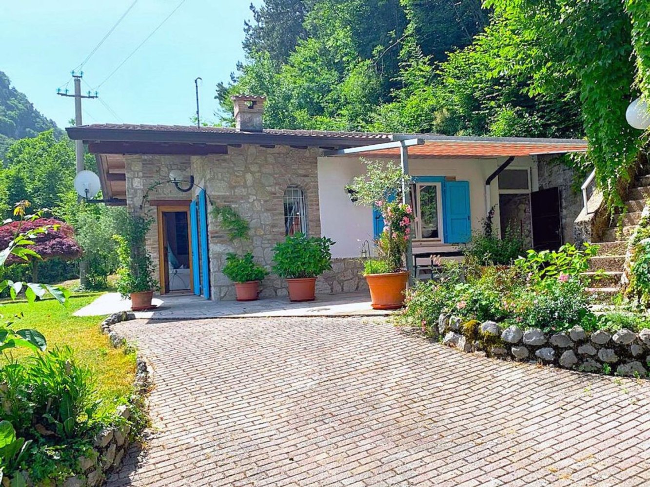 3-salle Bungalow à Tignale, Italy No. 3497